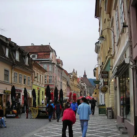 Atlas Central Apartament * Braşov
